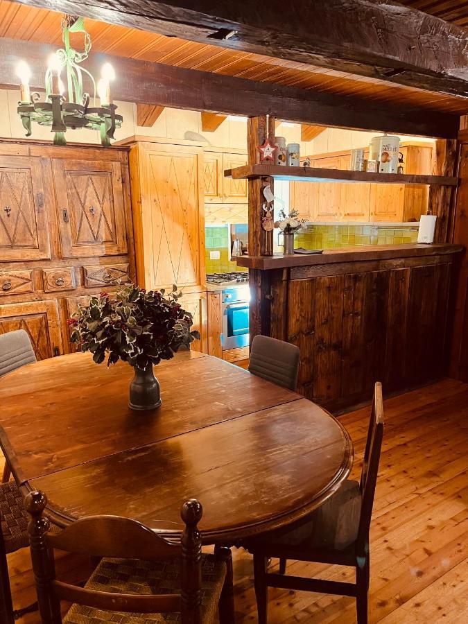 Chalet Blanc "Coeur Sapin" Courmayeur Exterior foto